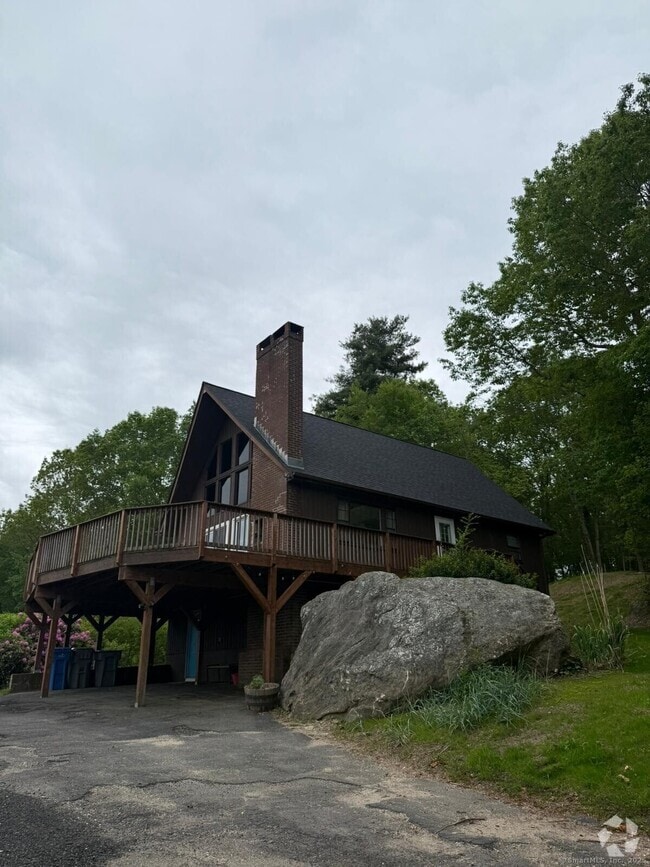 Building Photo - 237 Longview Ave