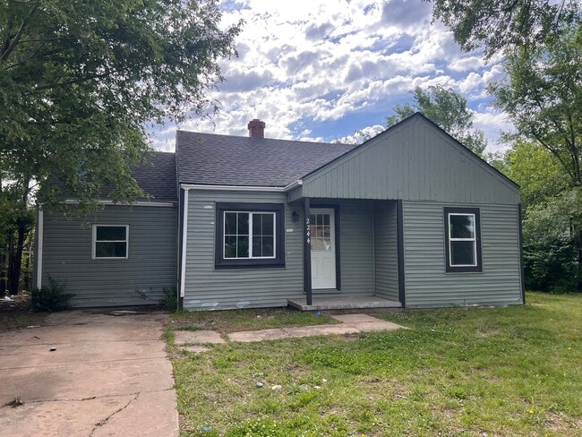 Foto del edificio - Charming 3 Bedroom 1 Bath For Rent Northeast Wichita, KS