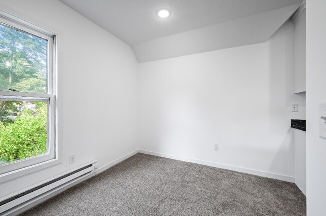 Foto del edificio - 3606 N Bryant Ave