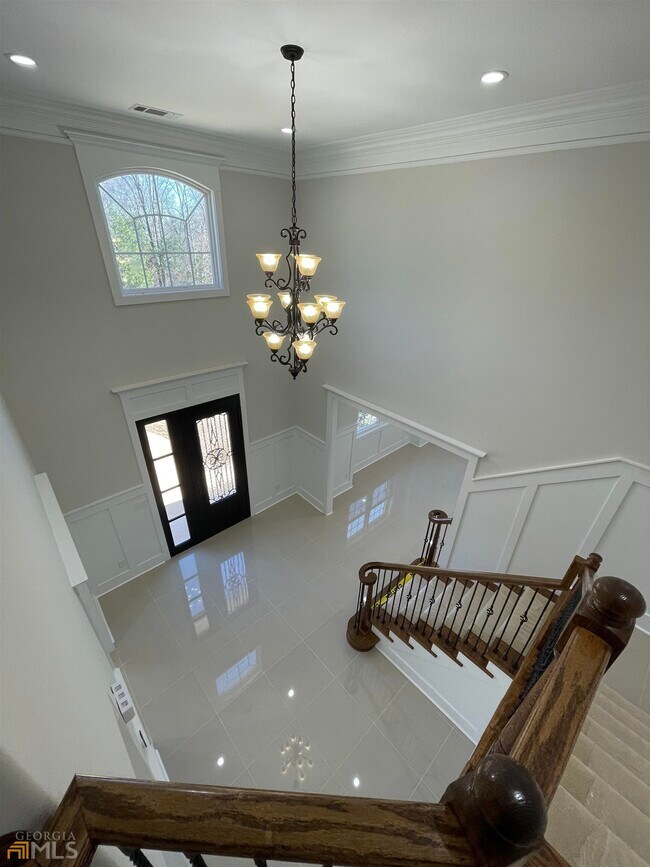 Building Photo - 703 River Overlook