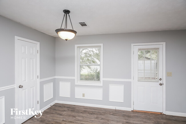 Building Photo - 304 Thomas Dorsey Dr