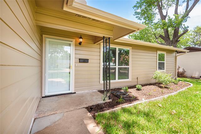 Building Photo - 8403 Glen Regal Dr