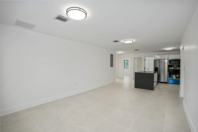 Photo - 5823 NW 30th Ave (Miami, FL) Apartment