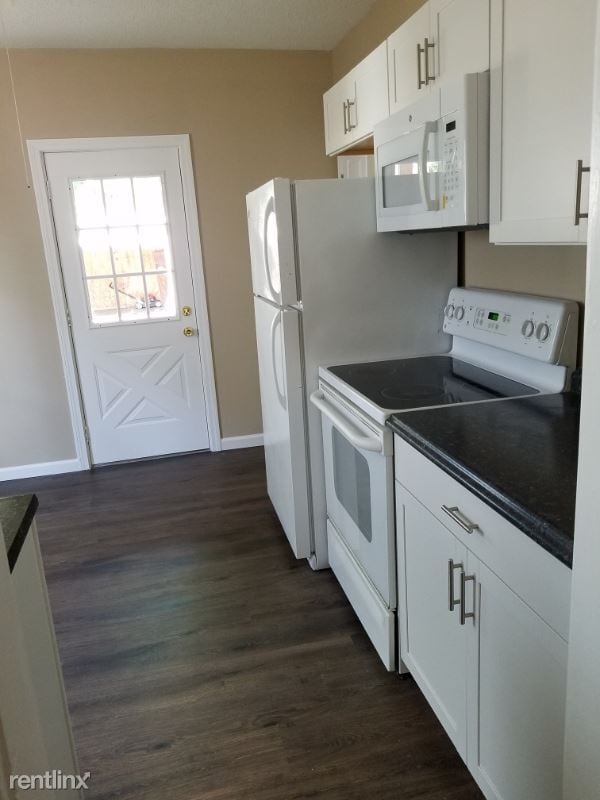 Building Photo - 3 br, 1 bath Apartment - 44/46 Ardmore Rd