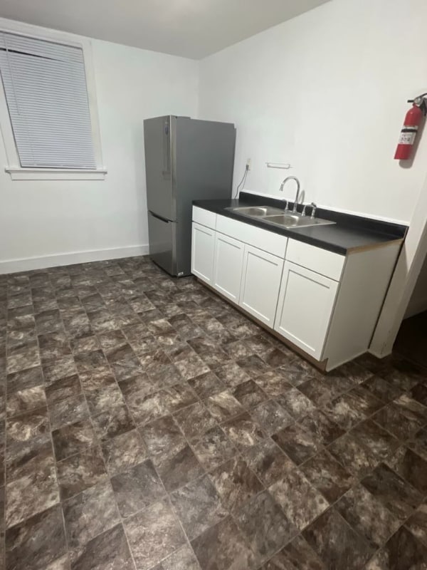 Foto del edificio - 718 N Wapello St.
