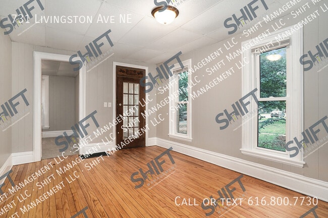 Building Photo - 731 Livingston Ave NE