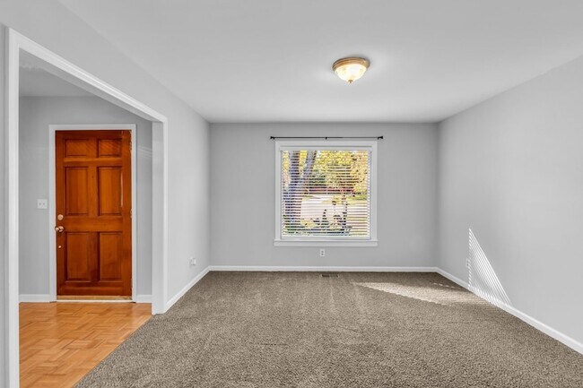 Building Photo - 2560 Choctaw Trce