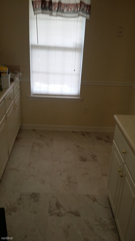 Foto principal - 218 Long Meadow Ln