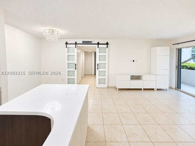 Foto del edificio - 4760 NW 102nd Ave