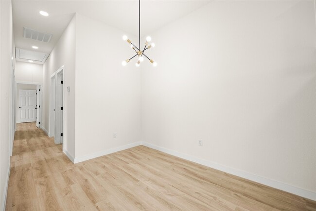 Building Photo - 9709 Pelsey St