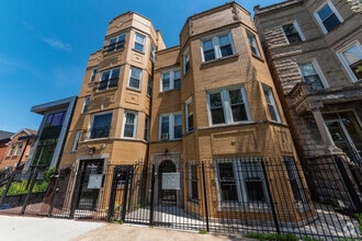 Building Photo - 1431 N Fairfield Ave