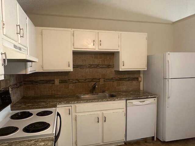 Foto del edificio - Beautiful Townhome in nice neighborhood - ...