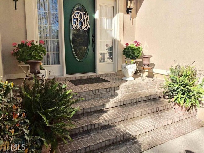 Foto del edificio - 1030 Hunters Pointe Dr