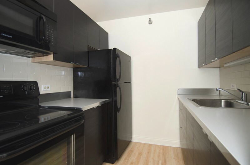 Building Photo - 1111 N Dearborn St