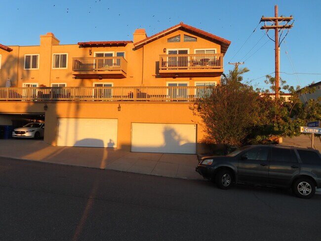 Foto del edificio - 2319 Curlew St