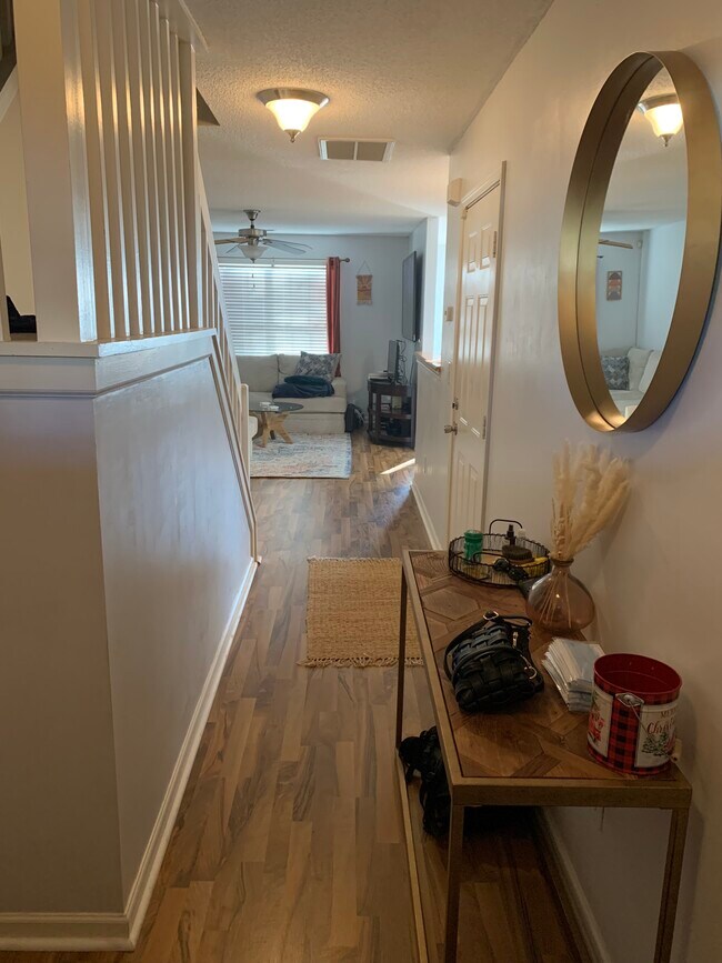 Building Photo - 4565 Panther Pl