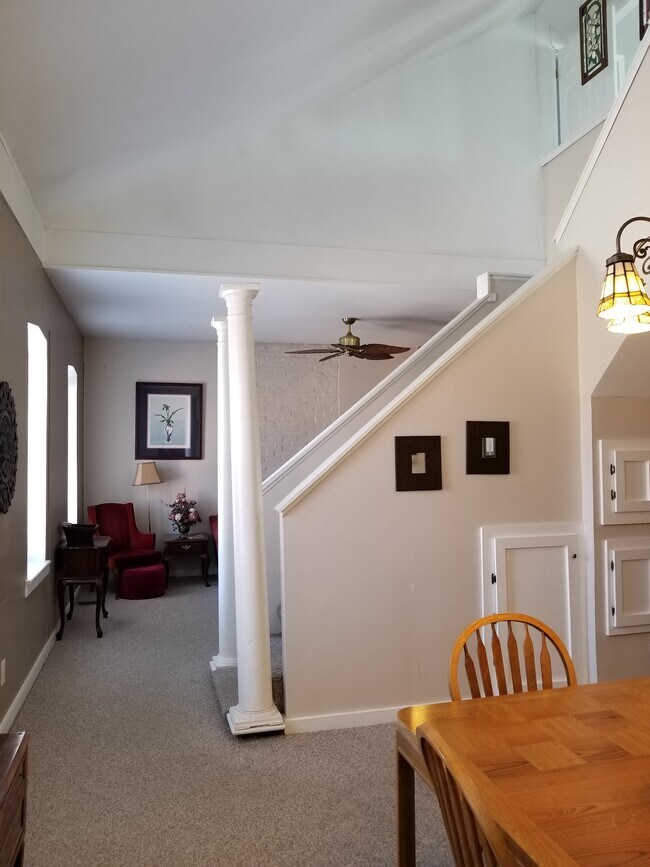 Loft de planta abierta - 1916 S 10th St