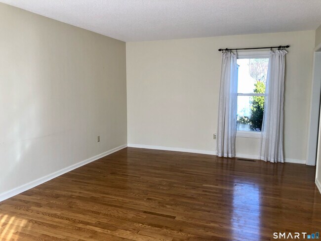 Foto del edificio - 409 Georgetown Dr