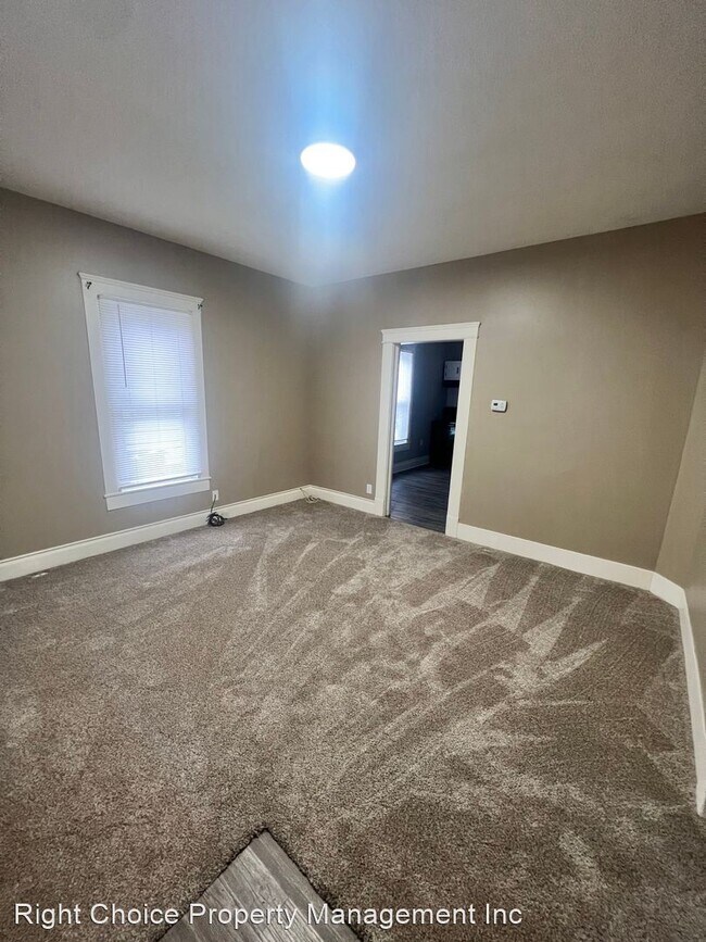 Building Photo - 2 br, 1 bath House - 210 S Whitmer St