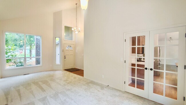 Building Photo - 28558 SW Wagner St