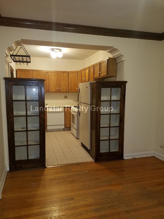 4515 N Wolcott Ave Unit 2B, Chicago, IL 60640 - Apartment  