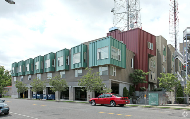 Primary Photo - Views at Madison Apartment Homes