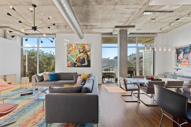 Foto del edificio - 3030 Bryan St