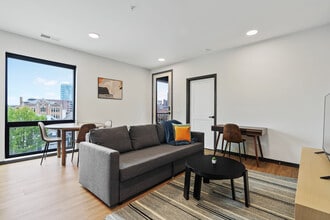 Building Photo - 423 E Michigan St