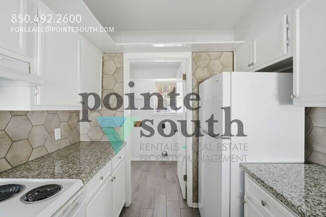 Foto del edificio - 126 Pine Ridge Trce