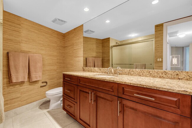 Building Photo - 3000 N Ocean Dr