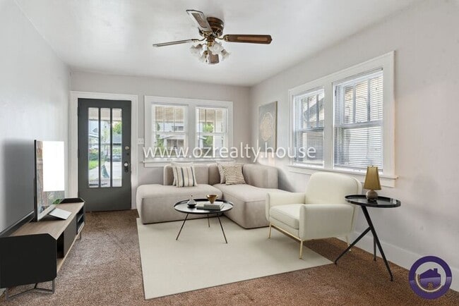 Building Photo - 1727 Berkshire Pl