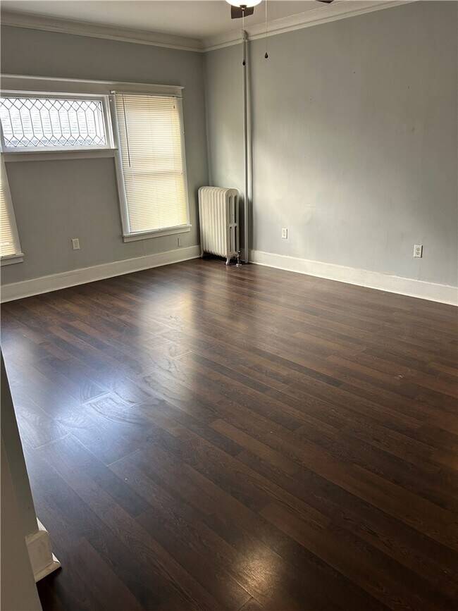 Foto del edificio - 426 W Clinton St