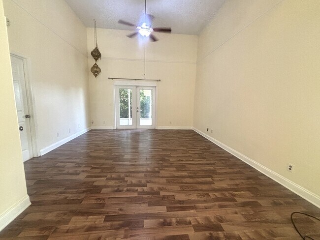 Foto del edificio - 7212 Alston Ct