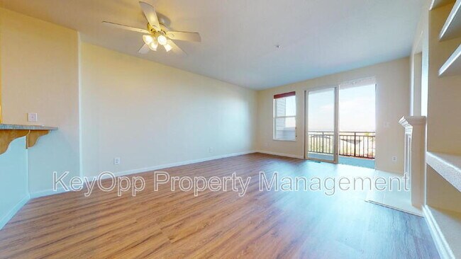 Building Photo - 123 Warbler Ln