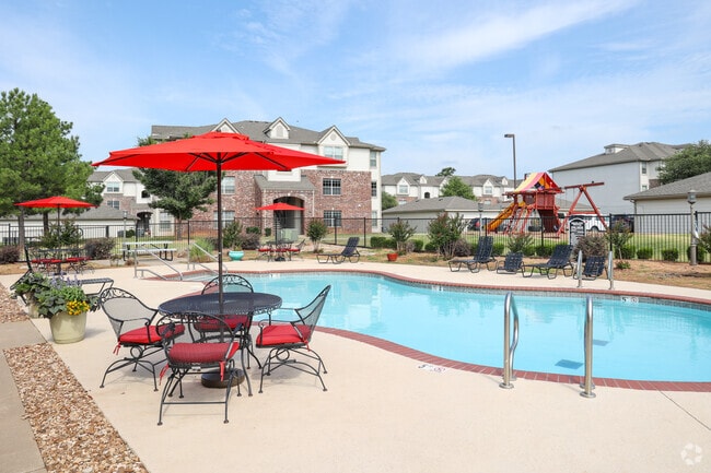 Building Photo - Highland Crossing Apartments