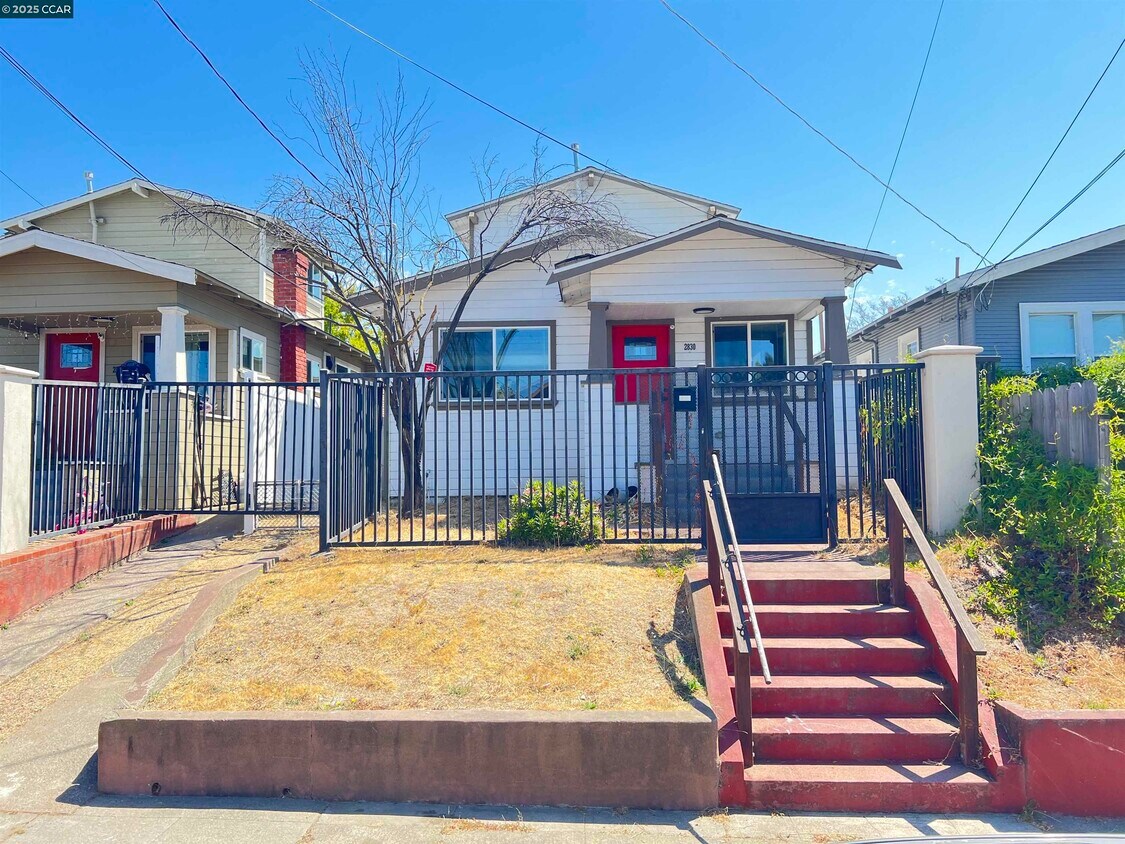 Foto principal - 2830 23rd Ave