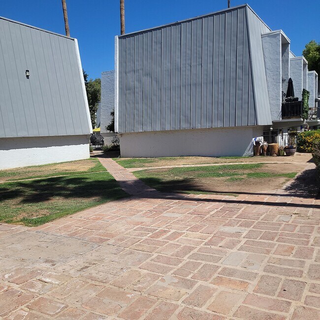 Foto del edificio - 3614 N 44th St