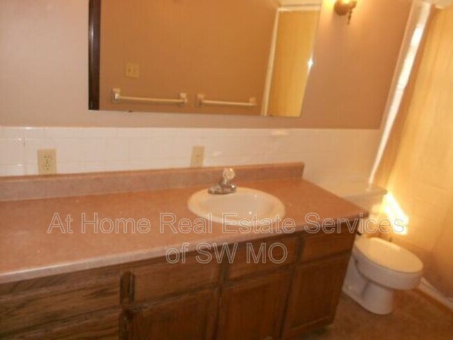 Foto del edificio - 1154 S Oak Park Dr