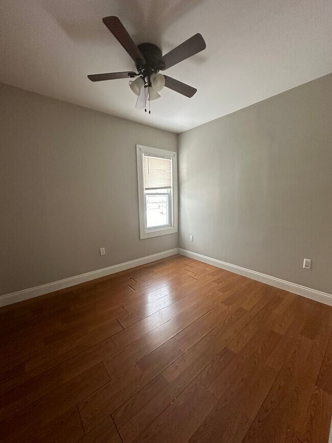 Foto del edificio - 4012 Archwood Ave