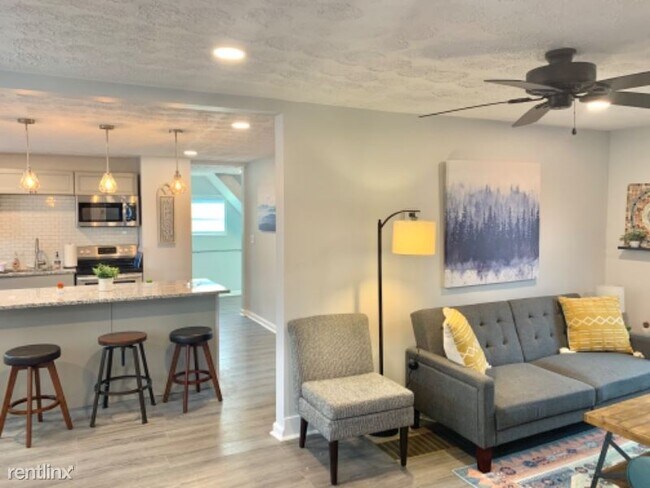 Foto del edificio - 3 br, 1 bath House - 2218 W 30th St