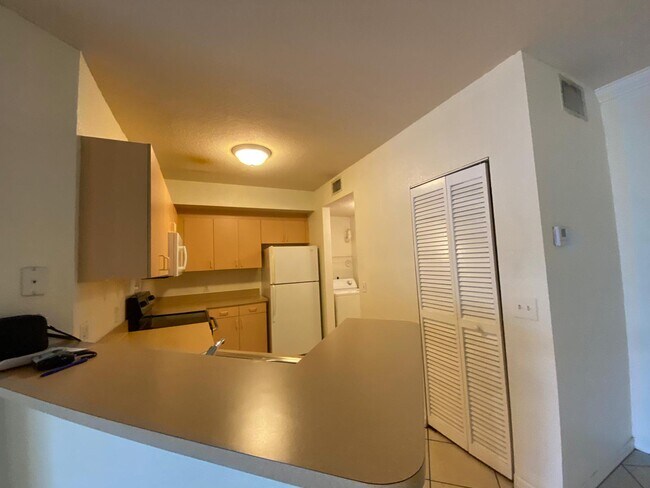 Foto del edificio - 604 Belmont Ln