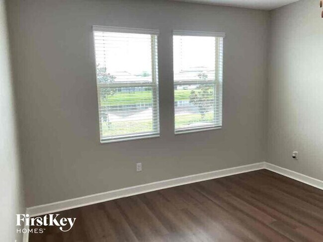 Building Photo - 9660 Ivory Dr
