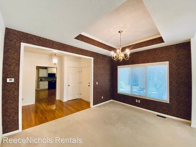 Building Photo - 3 br, 3 bath House - 14306 Russel Street
