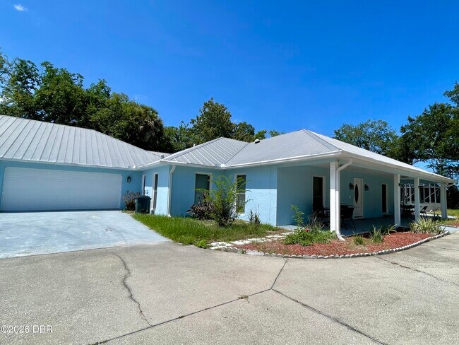 Building Photo - 947 McDonald Rd