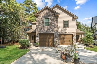 Building Photo - 1413 E April Villa