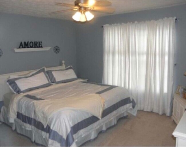 Foto del edificio - 1317 Cross Creek Dr