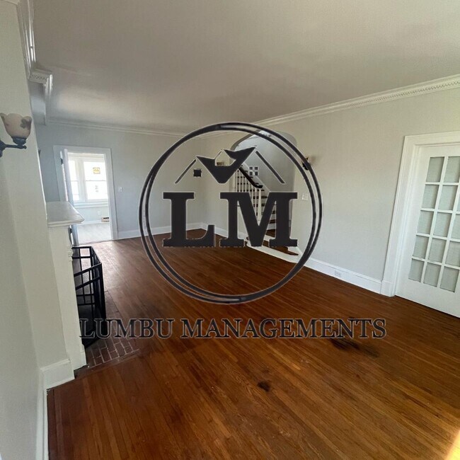 Foto del edificio - 447 Avondale Dr
