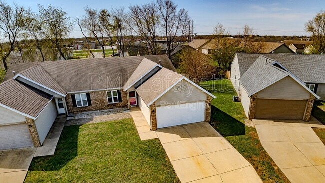 Photo - 2035 Bridgewater Cir Townhome