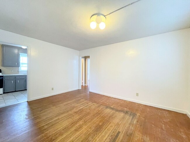 Photo - 3 Bedroom Located In Wichita House