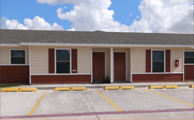 Building Photo - 4380 Boca Chica Blvd